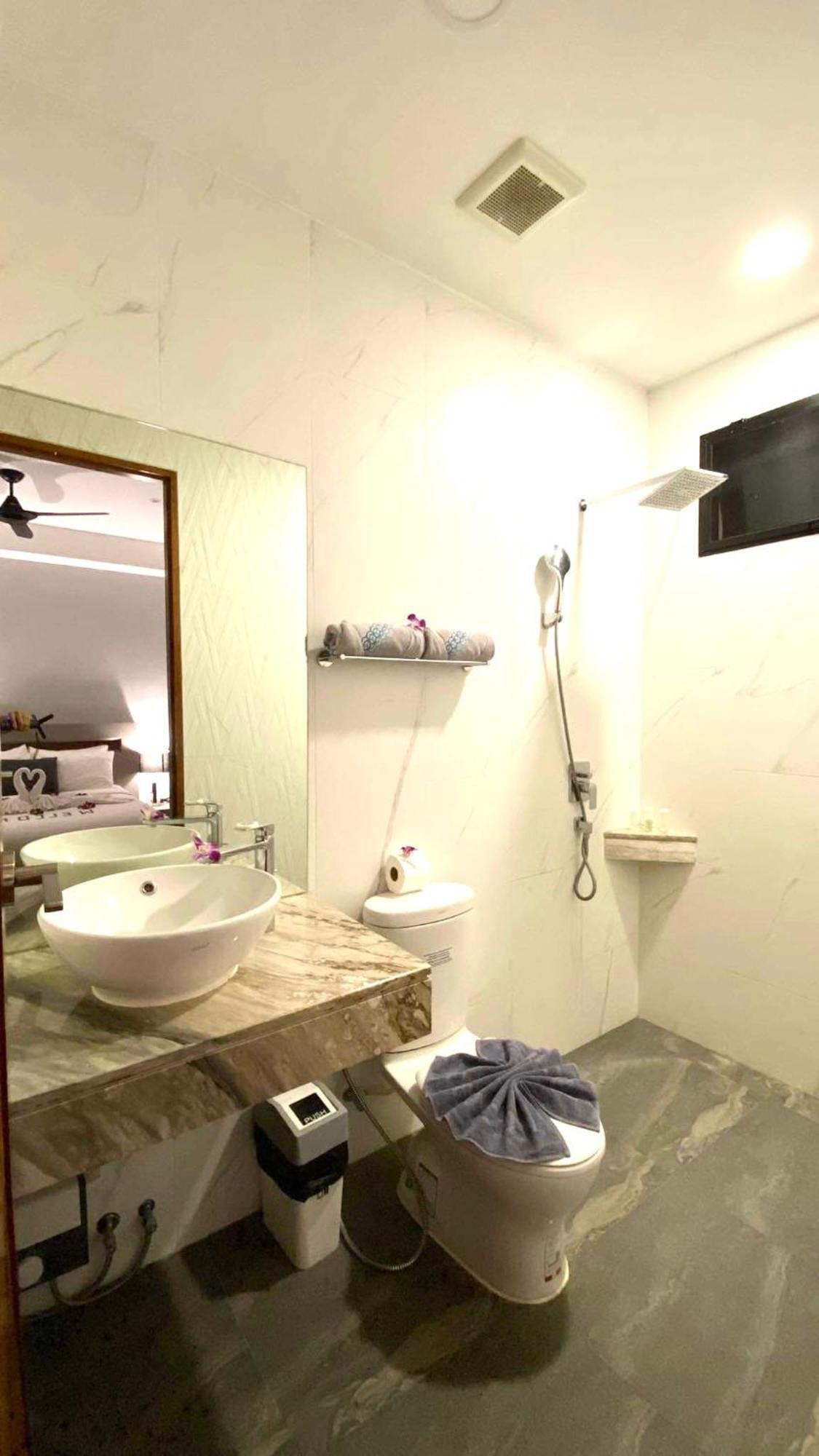 Twin Villas Seaview Kata Exterior foto